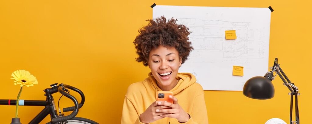 Branding on Social media by @wayhomestudio on Freepik 